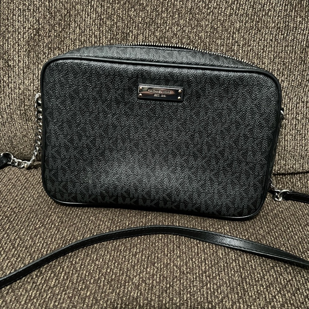 Black Michael Kors crossbody